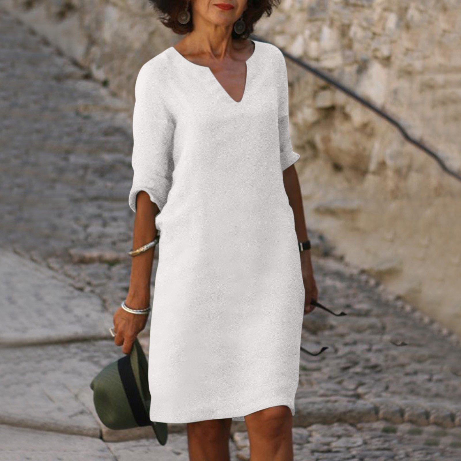 Robe Ellen Timeless à col en V et couvrant le ventre